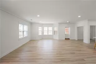 3649 Peachtree Rd NE, Atlanta, GA 30319 - Photo 11