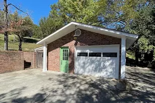 2502 E Hillview Dr, Dalton, GA 30721 - Photo 17