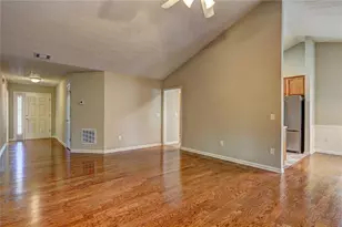 412 Mockingbird Dr, Loganville, GA 30052 - Photo 3