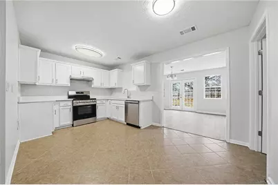 943 Colvin Drive, Locust Grove, GA 30248 - Photo 5