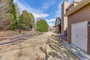 2908 Perimeter Cir, Buford, GA 30519 - Photo 51