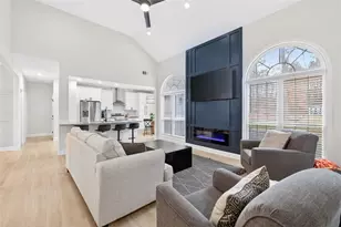 4744 Amsterdam Ln, Flowery Branch, GA 30542 - Photo 5