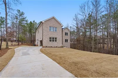 429 Saint Surrey Way, Ellenwood, GA 30294 - Photo 3