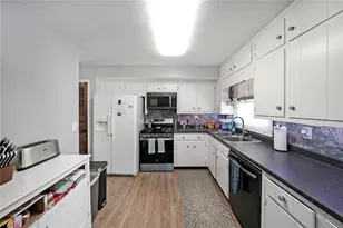 3289 Oak Dr, Lawrenceville, GA 30044 - Photo 7