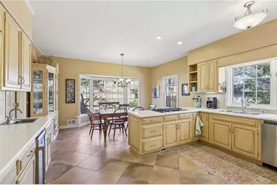 580 Glen Eagles Circle SE, Marietta, GA 30067 - Photo 7