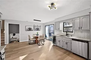 752 Maple Dr, Riverdale, GA 30274 - Photo 11