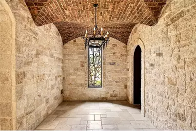 5250 London Drive, Atlanta, GA 30327 - Photo 81