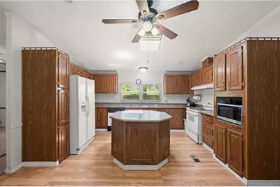 1000 Jim Johnson Road, Winder, GA 30680 - Photo 9