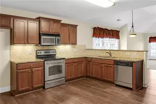 2055 Hickory Station Cir, Snellville, GA 30078 - Photo 9