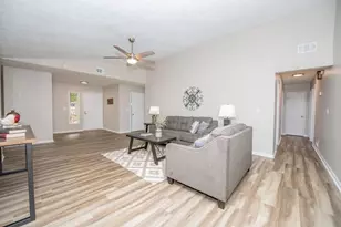 180 Crabtree Dr W, Roswell, GA 30076 - Photo 3