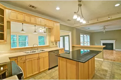 2212 McQuiston Drive SW, Marietta, GA 30064 - Photo 13