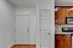 2202 Stratford Commons, Decatur, GA 30033 - Photo 3