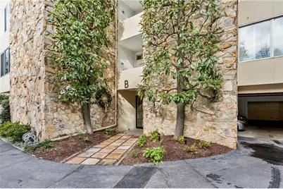 2632 Peachtree Road NW #402B, Atlanta, GA 30305 - Photo 3