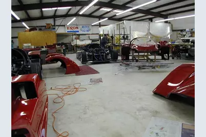 404 Club House Drive, Stone Mountain, GA 30083 - Photo 9