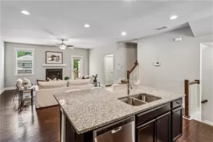 2817 White Oak Ln, Decatur, GA 30032 - Photo 11