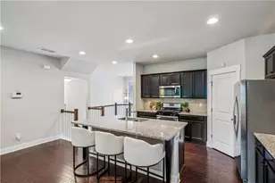 2817 White Oak Ln, Decatur, GA 30032 - Photo 9