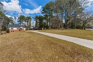 2515 Hogan Rd, Atlanta, GA 30344 - Photo 3