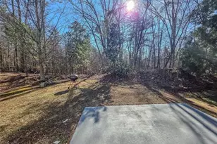 133 Wellbrook Ct NE, Conyers, GA 30012 - Photo 17