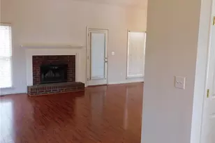 1570 Hill Crossing Ct, Grayson, GA 30017 - Photo 7