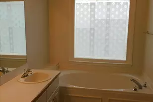 1570 Hill Crossing Ct, Grayson, GA 30017 - Photo 17