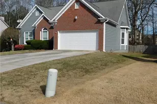 1570 Hill Crossing Ct, Grayson, GA 30017 - Photo 3