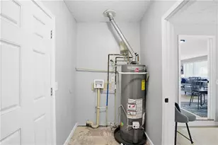 2043 Claude St NW, Atlanta, GA 30318 - Photo 13