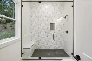 2082 Lyle Ave, College Park, GA 30337 - Photo 17