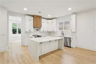 2082 Lyle Ave, College Park, GA 30337 - Photo 9