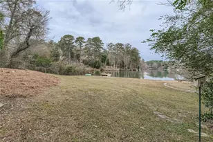 4707 Matterhorn Dr SW, Lilburn, GA 30047 - Photo 33