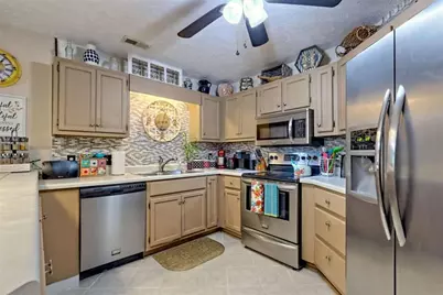 300 Ginger Creek #203, Clayton, GA 30525 - Photo 9