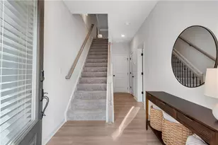 424 Stovall Pl, Woodstock, GA 30188 - Photo 3