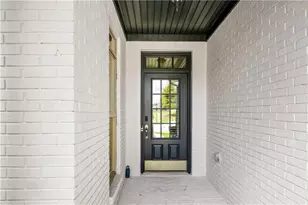 2728 Limestone Creek Dr, Gainesville, GA 30501 - Photo 3