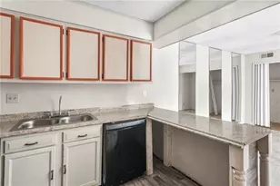 1315 Camelot Dr, Atlanta, GA 30349 - Photo 9