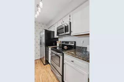 24307 Plantation Drive NE, Atlanta, GA 30324 - Photo 13