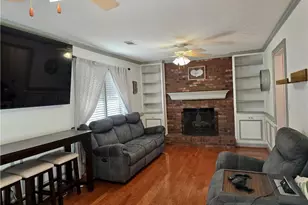 705 Chandler Dr, Lawrenceville, GA 30044 - Photo 13