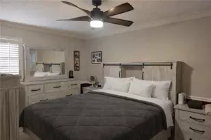 705 Chandler Dr, Lawrenceville, GA 30044 - Photo 17