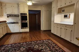 1181 Lake Shore Cir, Gainesville, GA 30501 - Photo 3