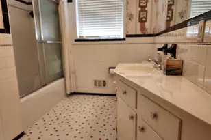 1181 Lake Shore Cir, Gainesville, GA 30501 - Photo 17