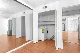 1308 Camelot Dr, Atlanta, GA 30349 - Photo 5