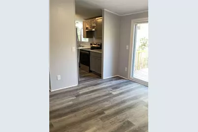 125 Holly Creek Drive, Carrollton, GA 30116 - Photo 7