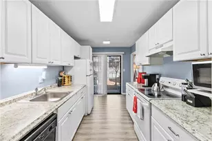 8740 Roswell Rd, Atlanta, GA 30350 - Photo 11