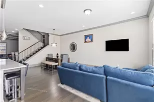 1802 Stephanie Trail NE, Atlanta, GA 30329 - Photo 7