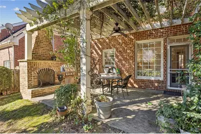 1055 Brookhaven Walk NE, Atlanta, GA 30319 - Photo 33