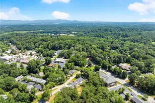 172 Llewellyn St, Clarkesville, GA 30523 - Photo 49