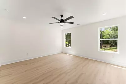 172 Llewellyn St, Clarkesville, GA 30523 - Photo 19