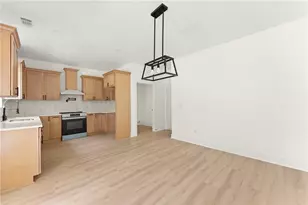 172 Llewellyn St, Clarkesville, GA 30523 - Photo 13