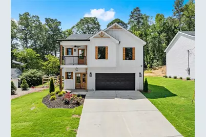 172 Llewellyn St, Clarkesville, GA 30523 - Photo 1