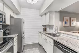 275 13th St NE, Atlanta, GA 30309 - Photo 9