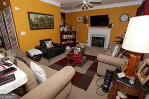 8661 Glendevon Ct, Riverdale, GA 30274 - Photo 9