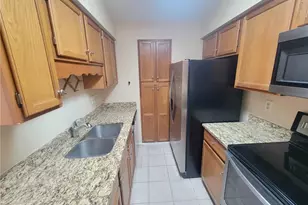 23212 Plantation Dr NE, Atlanta, GA 30324 - Photo 7